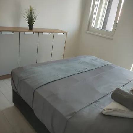 Lux * Soko Banja