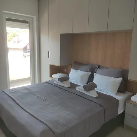 Lux 아파트 소코 반자